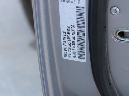 Used 2023 RAM 2500 Laramie image 31