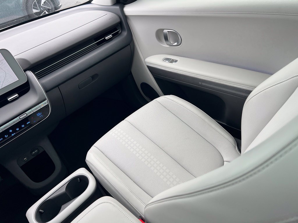Certified 2024 Hyundai Ioniq 5 Limited RWD image 11