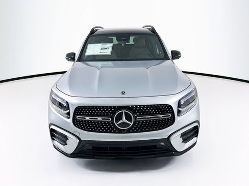 New 2026 Mercedes-Benz GLB 250 image 2