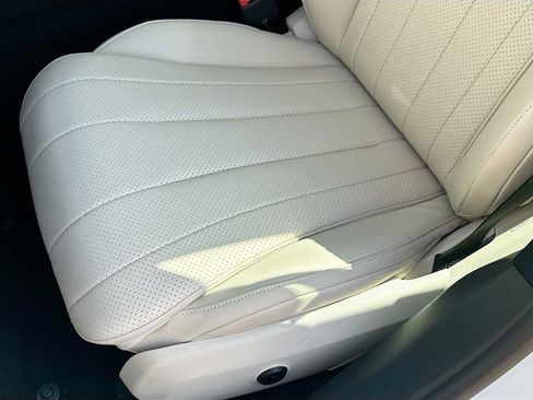 Used 2024 Mercedes-Benz E 450 4MATIC Sedan w/ Winter Package image 20