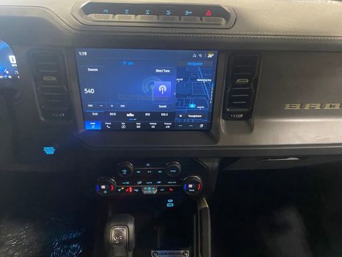 New 2025 Ford Bronco Badlands w/ Sasquatch Package image 13