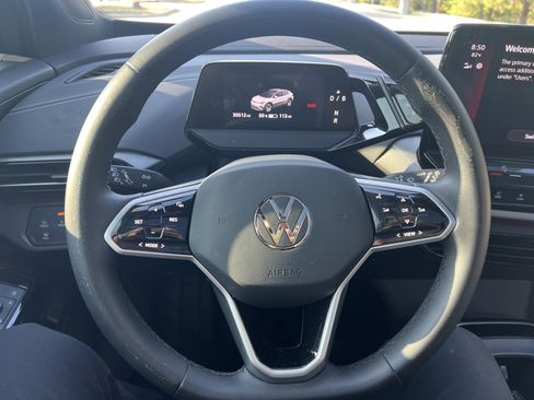 Used 2023 Volkswagen ID.4 S RWD image 15