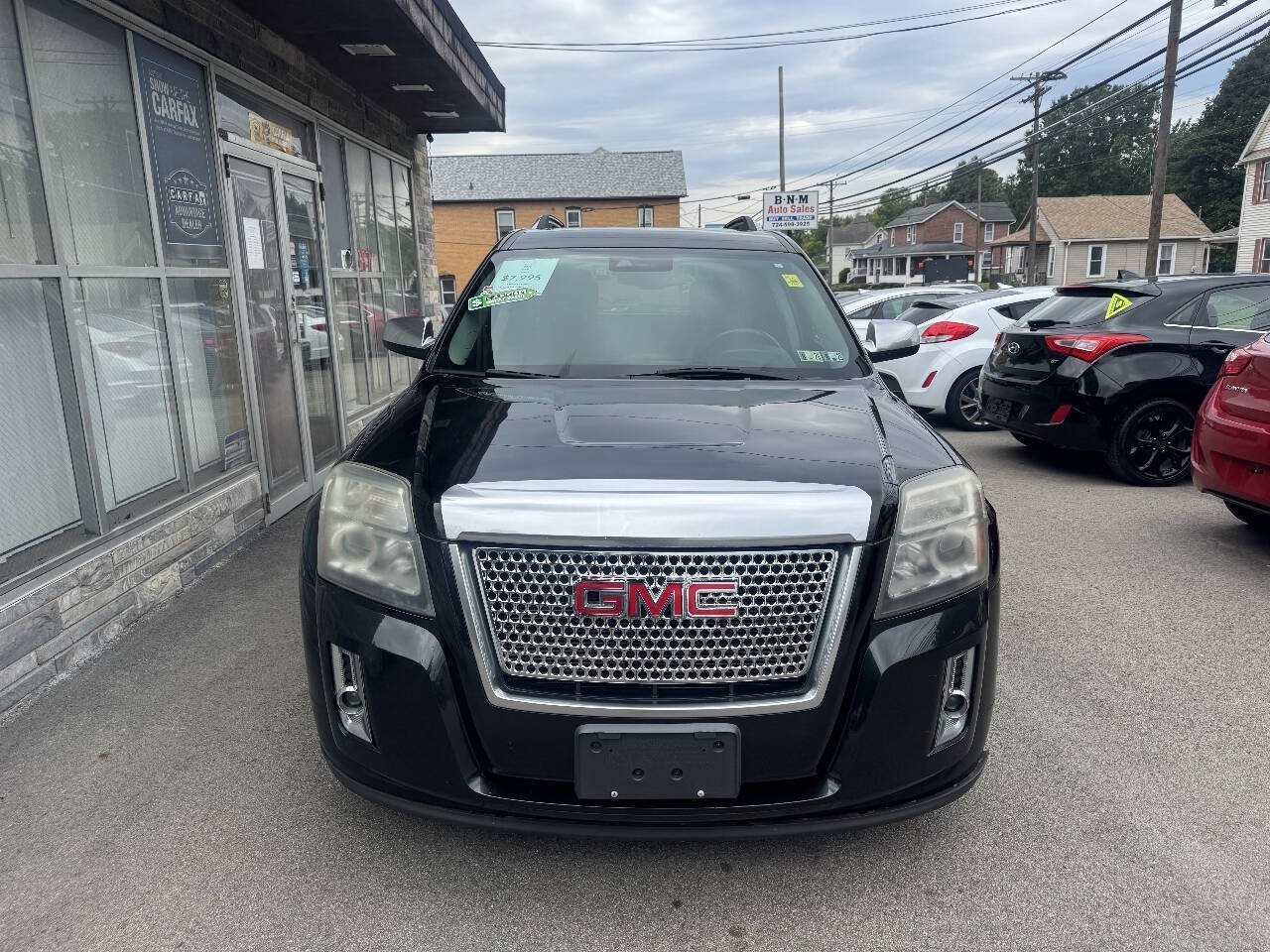 Used 2015 GMC Terrain Denali w/ Cargo Package FWD image 2