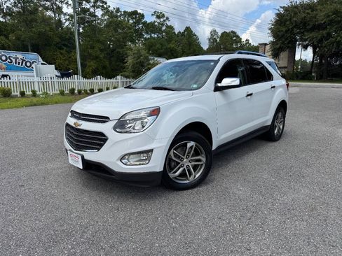 Used 2017 Chevrolet Equinox Premier w/ Enhanced Convenience Package AWD/4WD image 27