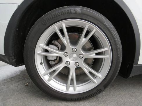 Used 2020 Tesla Model Y Long Range image 51