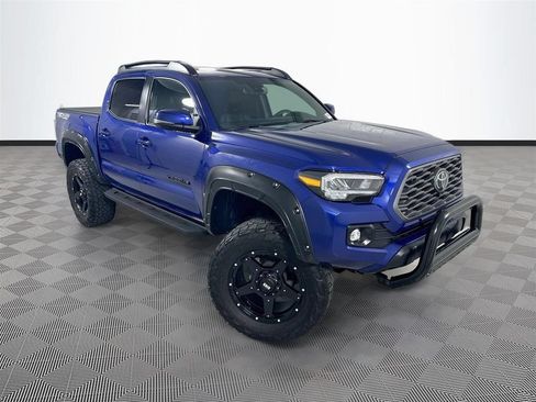 Used 2022 Toyota Tacoma TRD Off-Road w/ TRD Premium Off Road Package AWD/4WD image 1