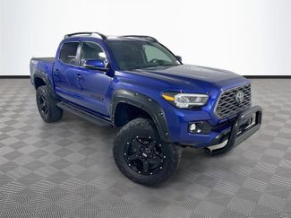 Used 2022 Toyota Tacoma TRD Off-Road w/ TRD Premium Off Road Package AWD/4WD video 1