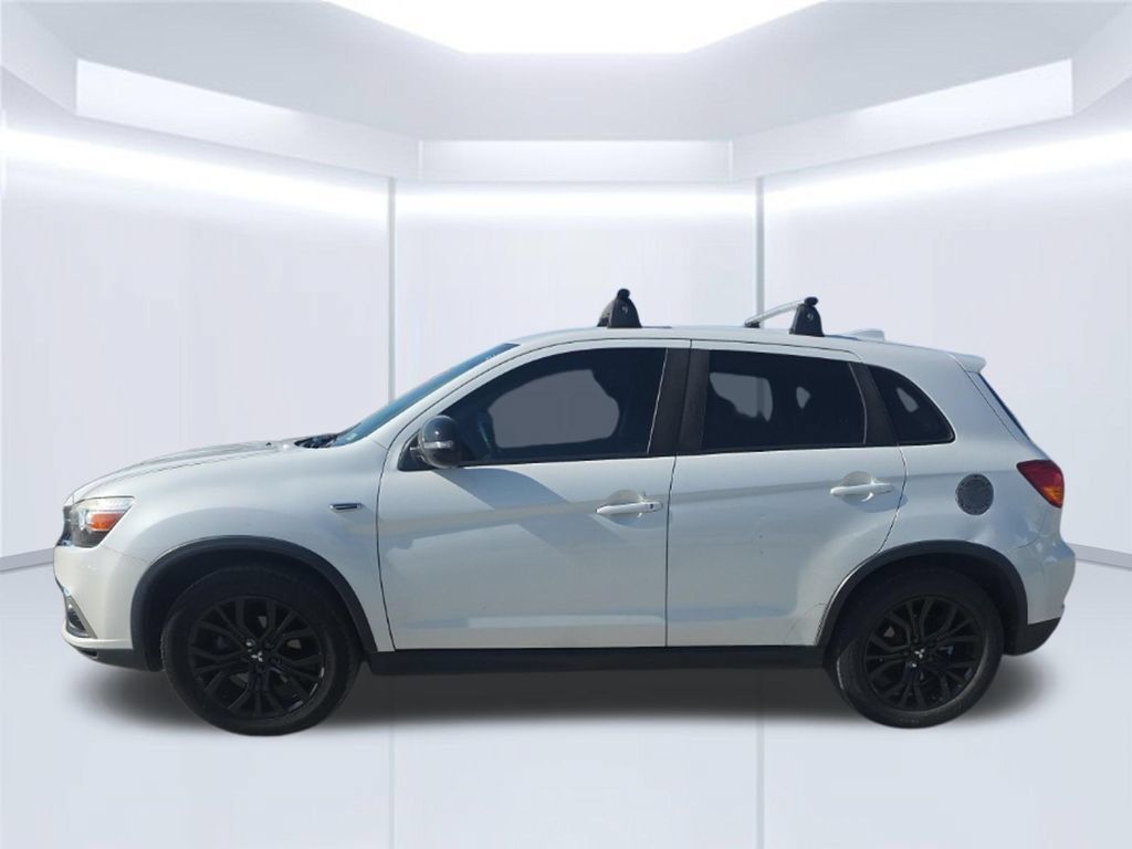 Used 2019 Mitsubishi Outlander Sport LE FWD image 2