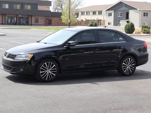 Used 2012 Volkswagen Jetta SEL image 10