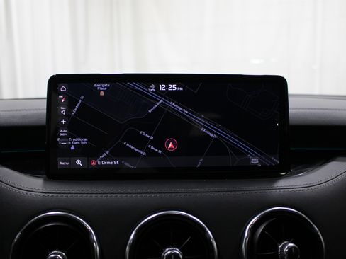 Used 2022 Kia Stinger GT2 image 16