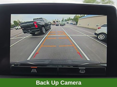 Used 2023 GMC Yukon SLT AWD/4WD image 33