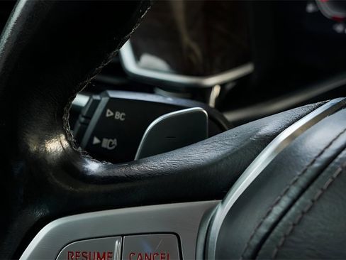 Used 2020 BMW 740i xDrive 740i xDrive image 38