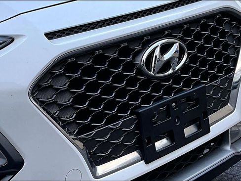 Used 2021 Hyundai Kona Limited image 29