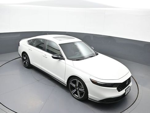 Certified 2023 Honda Accord Sport image 35