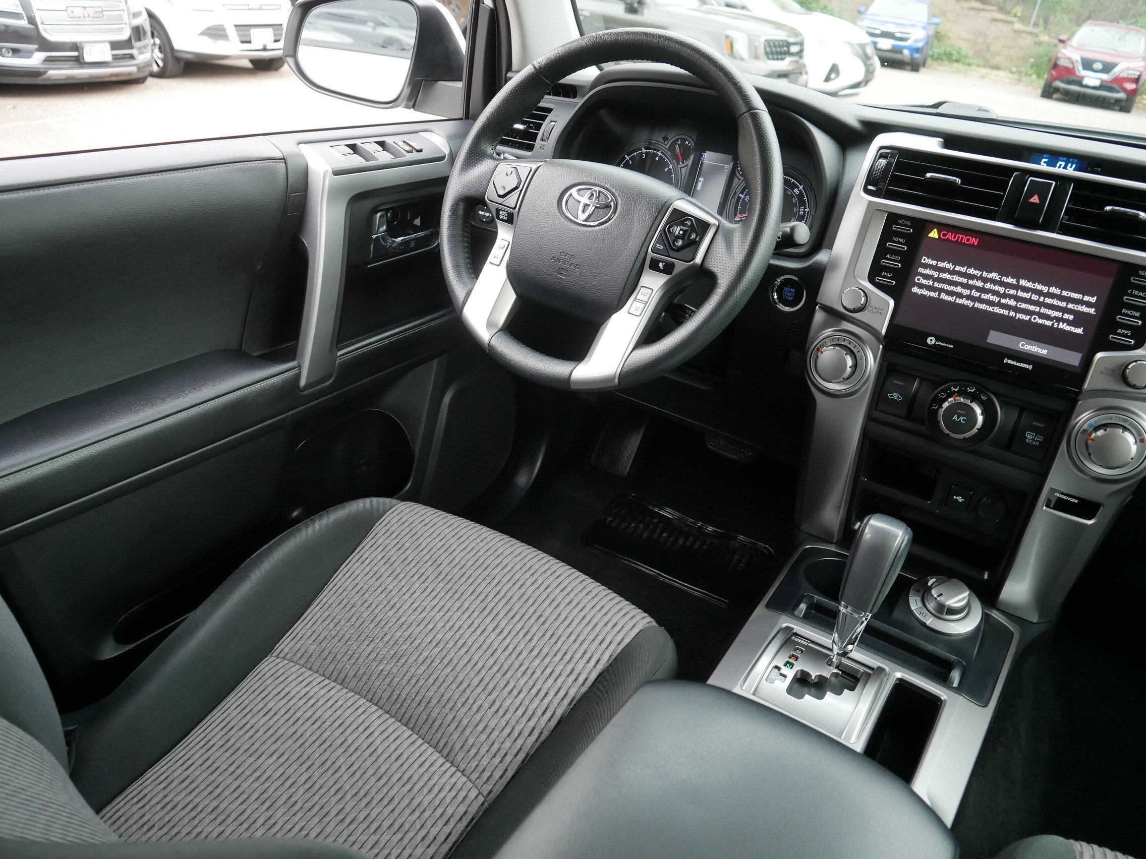 Used 2023 Toyota 4Runner SR5 AWD/4WD image 9