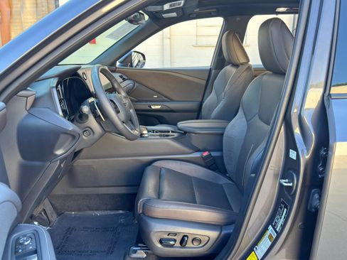 Used 2025 Lexus TX 350 AWD w/ Technology Package image 17