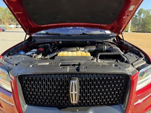 Used 2019 Lincoln Navigator Reserve w/ Cargo Package image 36