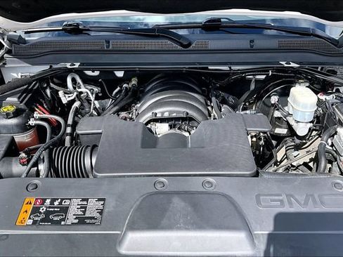 Used 2019 GMC Yukon Denali w/ Enhanced Security Package AWD/4WD image 10