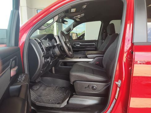 Used 2025 RAM 1500 Big Horn AWD/4WD image 7
