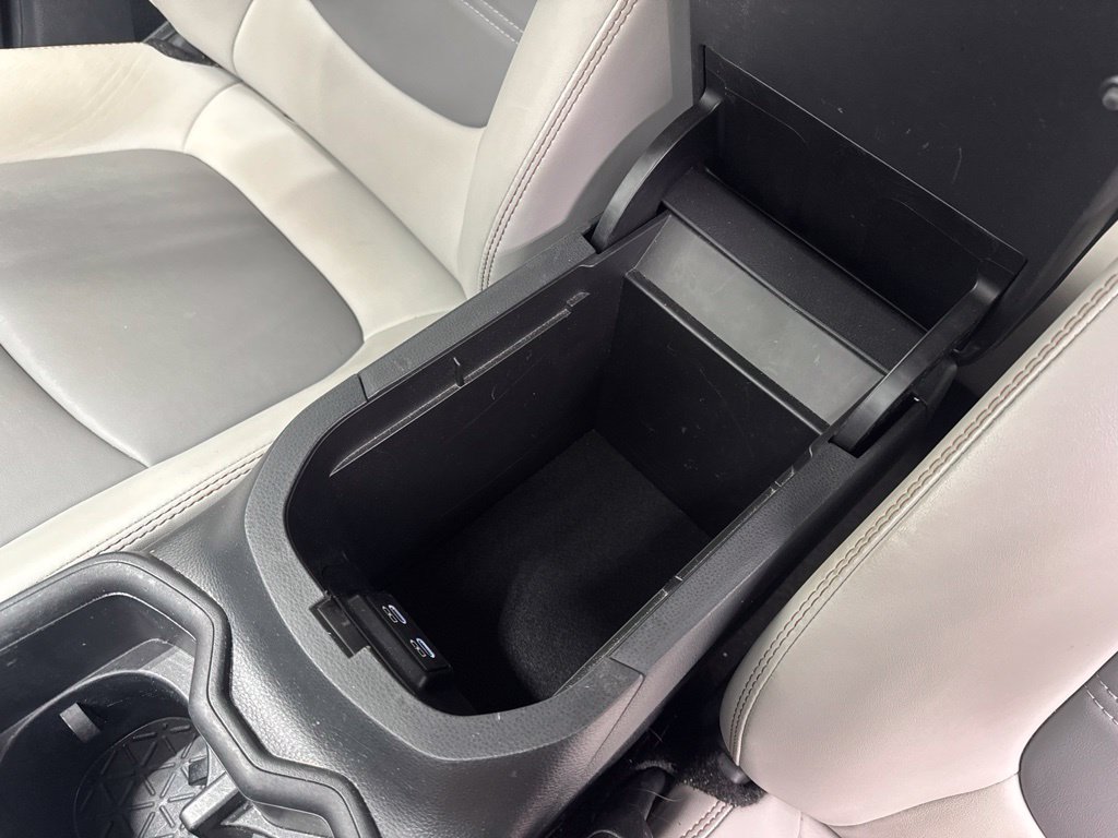 Used 2023 Toyota RAV4 XLE Premium FWD image 25