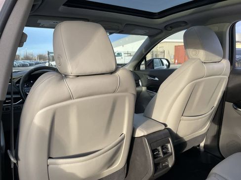 Certified 2023 Cadillac XT4 Premium Luxury w/ Technology Package image 20