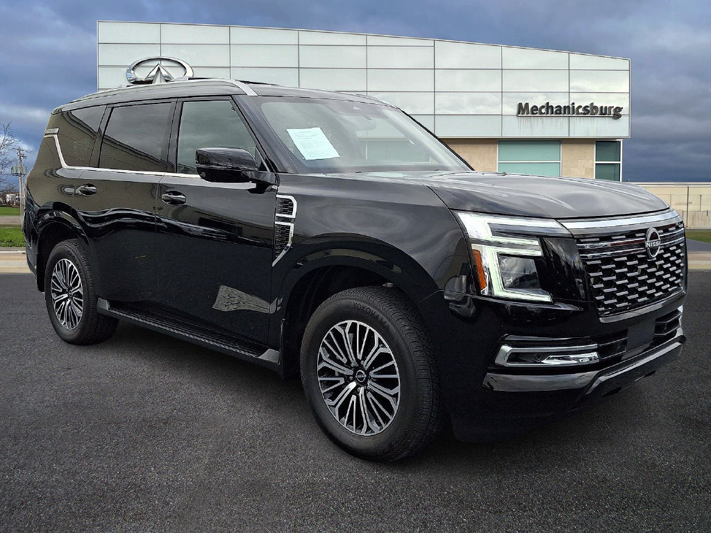 Used 2025 Nissan Armada SL AWD/4WD image 1