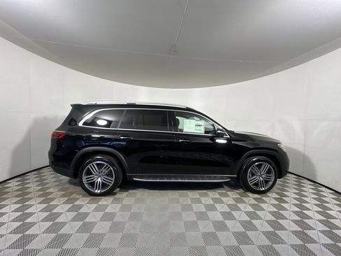 New 2025 Mercedes-Benz GLS 450 4MATIC image 8