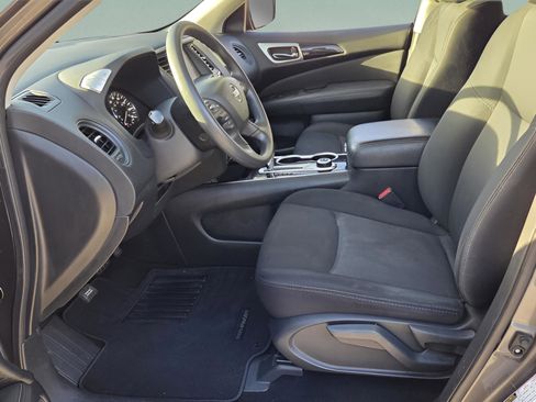 Used 2018 Nissan Pathfinder S image 6