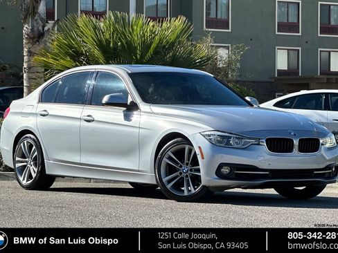 Used 2016 BMW 328i Sedan w/ Technology Package image 1