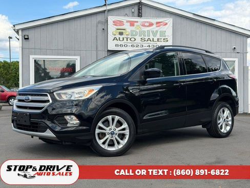 Used 2018 Ford Escape SE AWD/4WD image 1