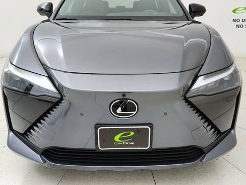 Used 2023 Lexus RZ 450e Premium w/ Accessory Package (2T) AWD/4WD image 8