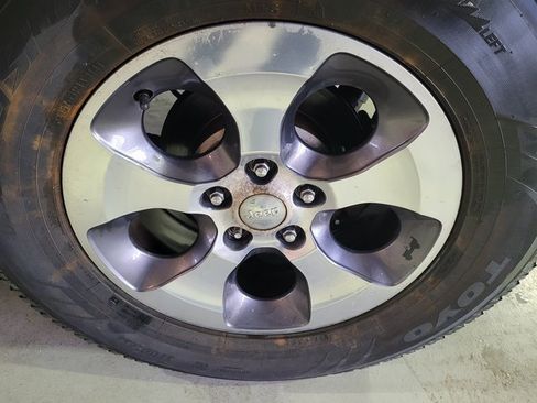 Used 2016 Jeep Wrangler Unlimited Sahara w/ Dual Top Group image 23