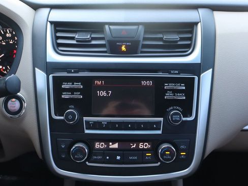 Used 2017 Nissan Altima 2.5 SV FWD image 34