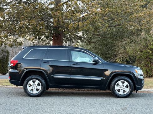 Used 2012 Jeep Grand Cherokee Laredo image 5