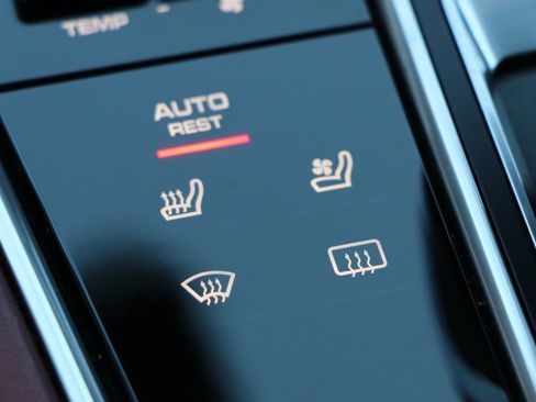 Used 2018 Porsche Panamera 4S w/ Premium Package Plus AWD/4WD image 26