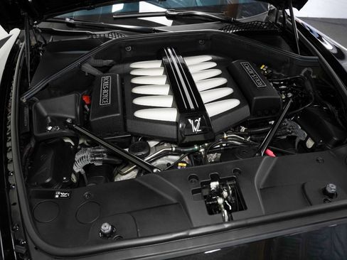 Used 2017 Rolls-Royce Wraith RWD image 49