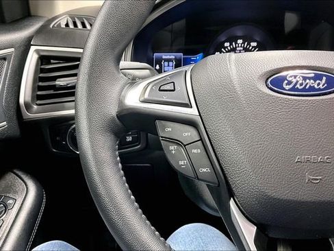 Used 2024 Ford Edge SEL w/ Convenience Package AWD/4WD image 13