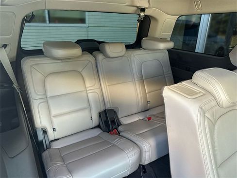 Used 2024 Lincoln Navigator Reserve image 26