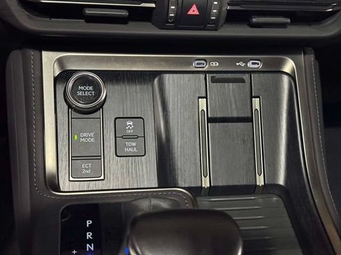 Certified 2025 Lexus GX 550 w/ Accessory Package (2T) AWD/4WD image 36