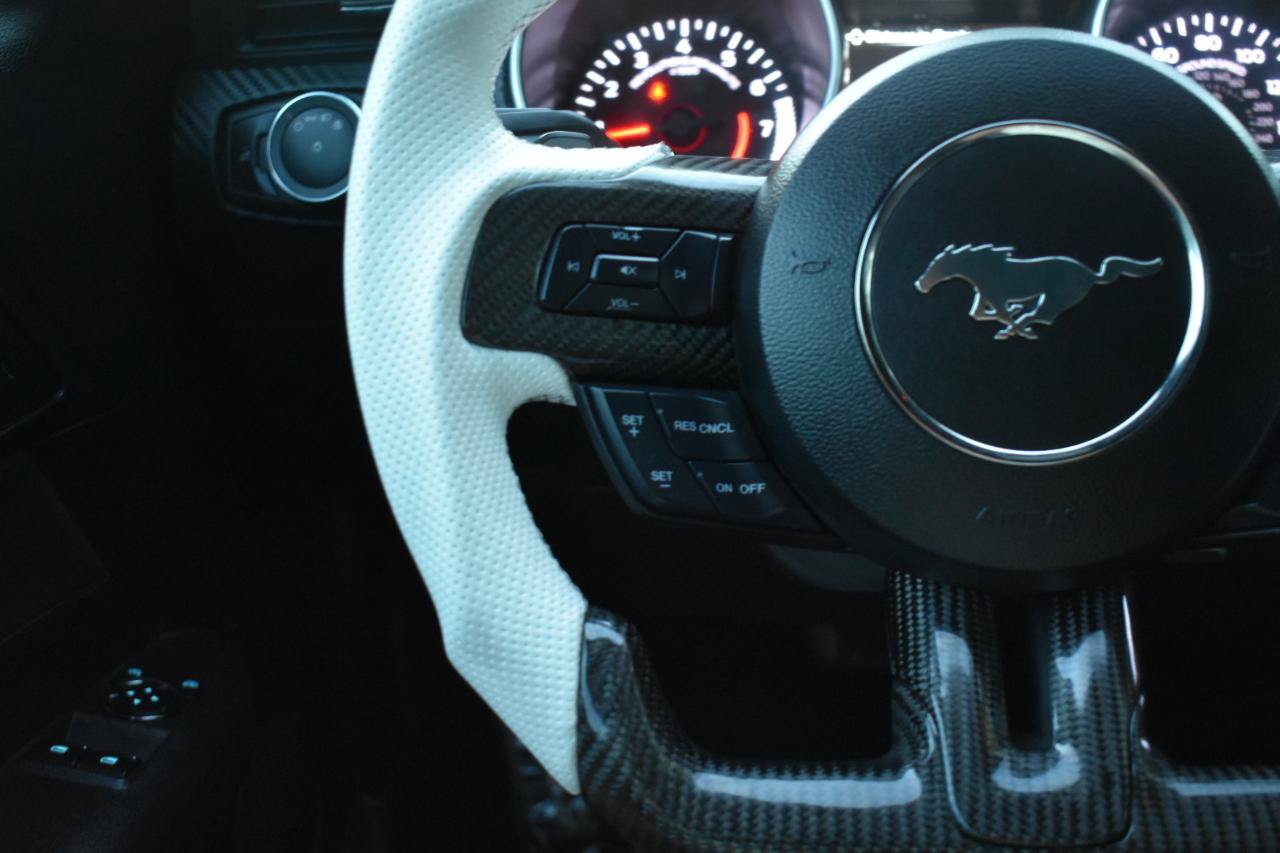 Used 2019 Ford Mustang Coupe RWD image 27