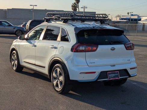 Used 2018 Kia Niro EX Premium image 8