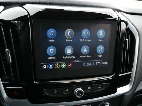 Used 2023 Chevrolet Traverse LT image 24