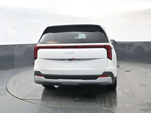 New 2026 Kia Carnival LX FWD image 4
