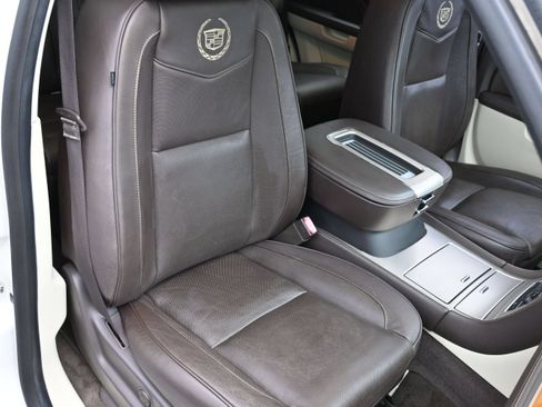 Used 2014 Cadillac Escalade Platinum RWD image 38