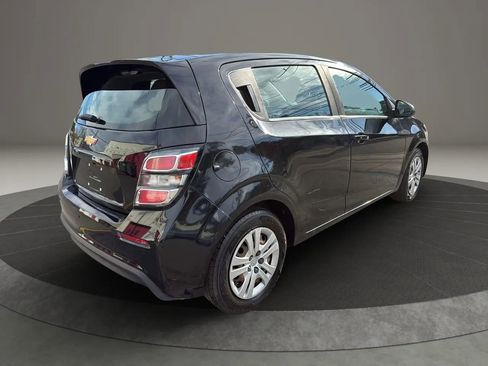 Used 2019 Chevrolet Sonic LT image 5