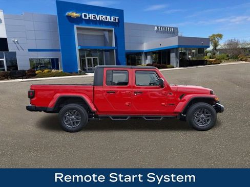Used 2024 Jeep Gladiator Sport image 10