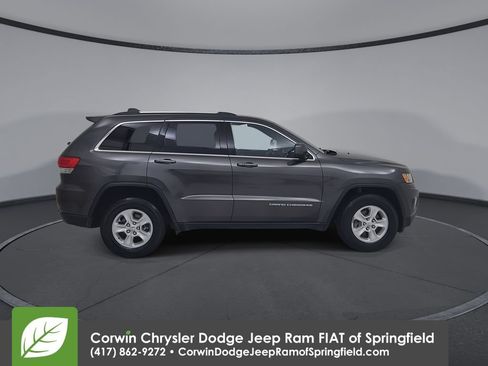 Used 2016 Jeep Grand Cherokee Laredo w/ Quick Order Package 23E AWD/4WD image 17