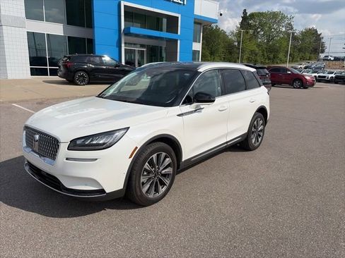 Used 2021 Lincoln Corsair Reserve FWD image 3