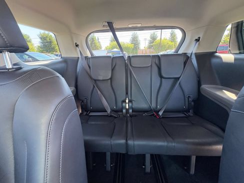 Used 2026 Kia Carnival FWD image 31