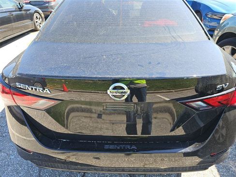 Used 2021 Nissan Sentra SV FWD image 13